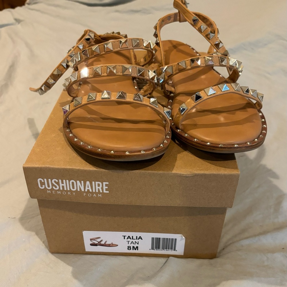 Women’s sandals